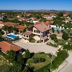 My Dalmatia - Olea With Private Heated Pool And Sauna