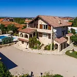 My Dalmatia - Olea With Private Heated Pool And Sauna Vakantiehuis Velika Cista (Sibenik-Knin)