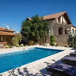 Vakantiehuis My Dalmatia - Olea With Private Heated Pool And Sauna *