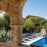 My Dalmatia - Olea With Private Heated Pool And Sauna Vakantiehuis Velika Cista (Sibenik-Knin)