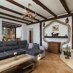 My Dalmatia - Olea With Private Heated Pool And Sauna Vakantiehuis