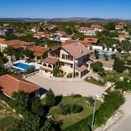 My Dalmatia - Olea With Private Heated Pool And Sauna