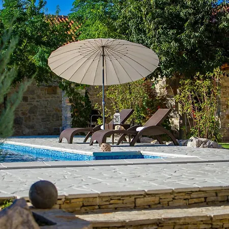 My Dalmatia - Olea With Private Heated Pool And Sauna Semesterbostad