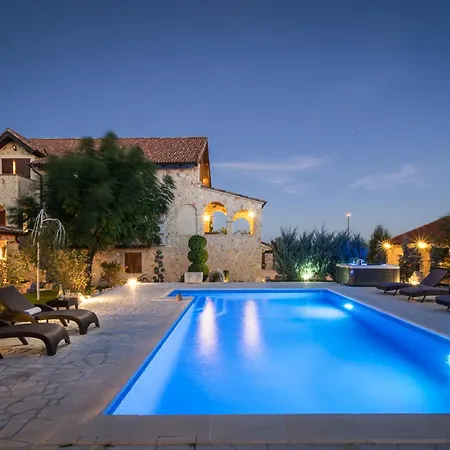 My Dalmatia - Olea With Private Heated Pool And Sauna Semesterbostad *