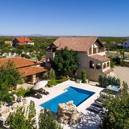 My Dalmatia - Olea With Private Heated Pool And Sauna