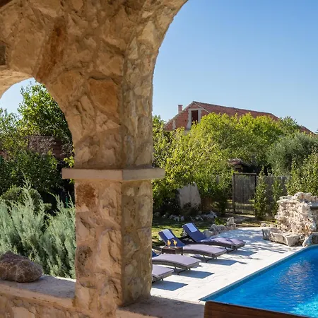 My Dalmatia - Olea With Private Heated Pool And Sauna Semesterbostad Velika Cista (Sibenik-Knin)