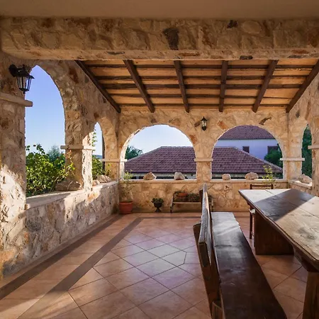 My Dalmatia - Olea With Private Heated Pool And Sauna Velika Cista (Sibenik-Knin)