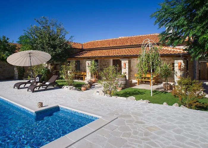 Vakantiehuis My Dalmatia - Olea With Private Heated Pool And Sauna