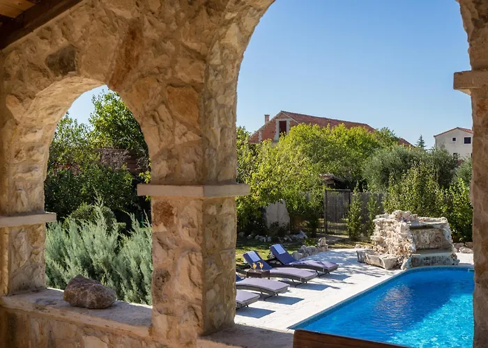 My Dalmatia - Olea With Private Heated Pool And Sauna Vakantiehuis Velika Cista (Sibenik-Knin)