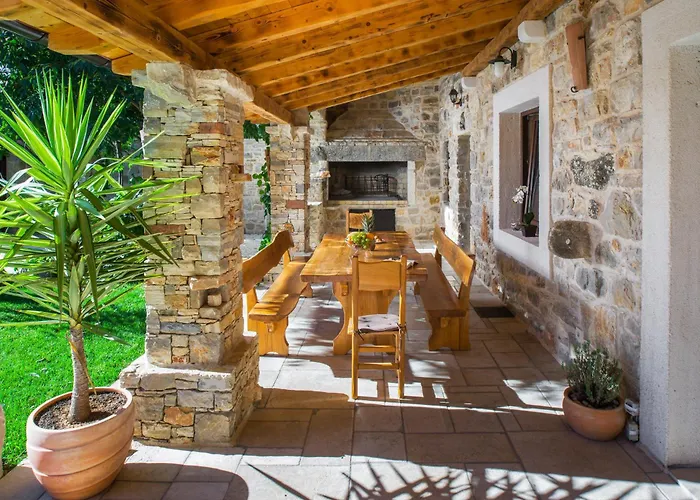 My Dalmatia - Olea With Private Heated Pool And Sauna Velika Cista (Sibenik-Knin)